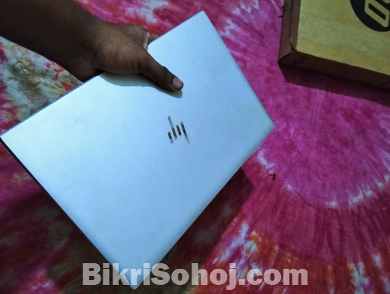 HP elitebook 845 g8 raizen 7 pro 5850u